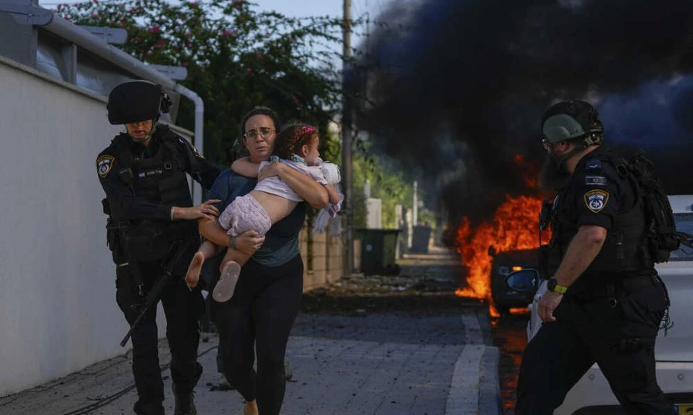 ΕΚΤΑΚΤΟ- Η Χαμάς έστειλε ενισχύσεις στο νότιο Ισραήλ- Σε εξέλιξη βίαιος αστικός πόλεμος από τον IDF (Βίντεο)
